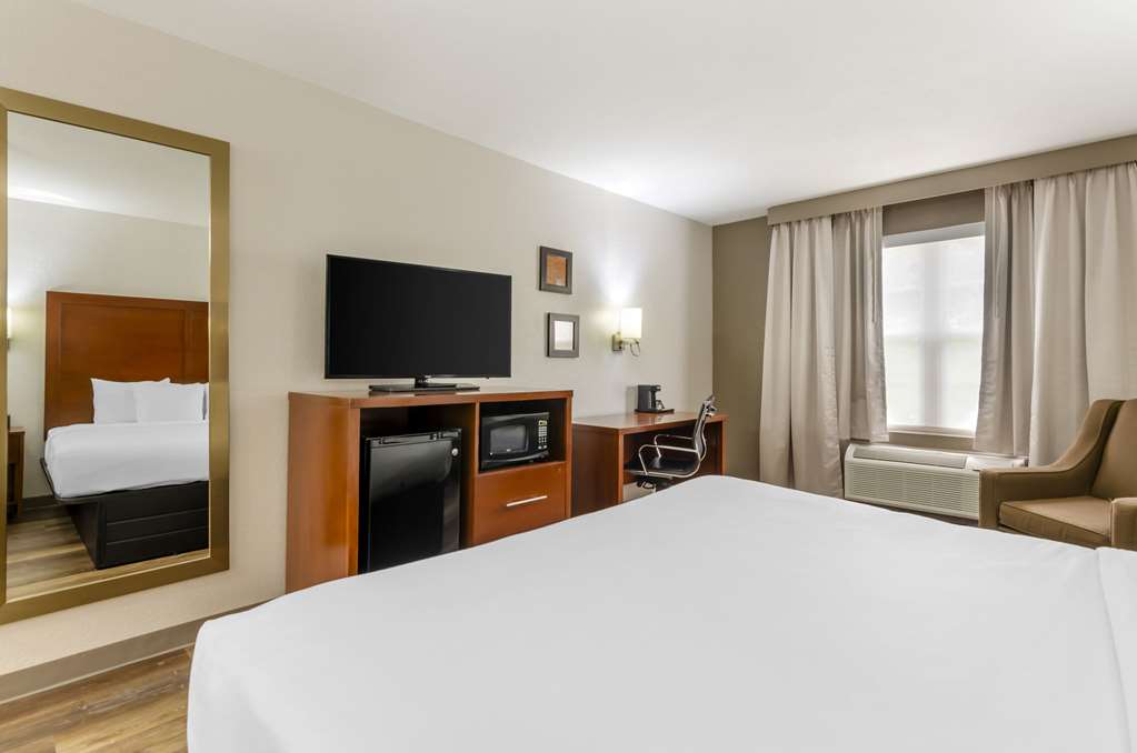 Comfort Inn Wytheville Fort Chiswell - photo 19
