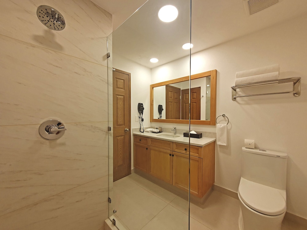 Paradise Village Beach Resort and Spa
