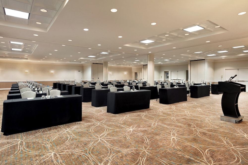 Holiday Inn Washington Dulles International Airport by IHG - photo 40