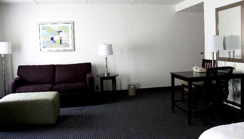 Hampton Inn & Suites Hazard - photo 18