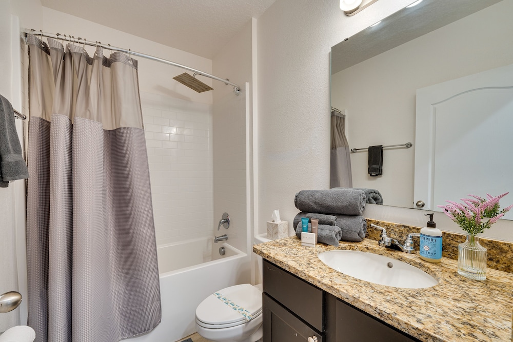 Davenport Family Home 10 Mi to Animal Kingdom - photo 3