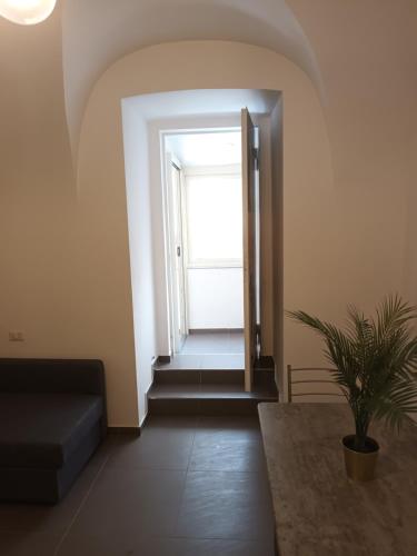 5 Urban Garden House — 4-Star Luxury Hotel in Naples, Italy