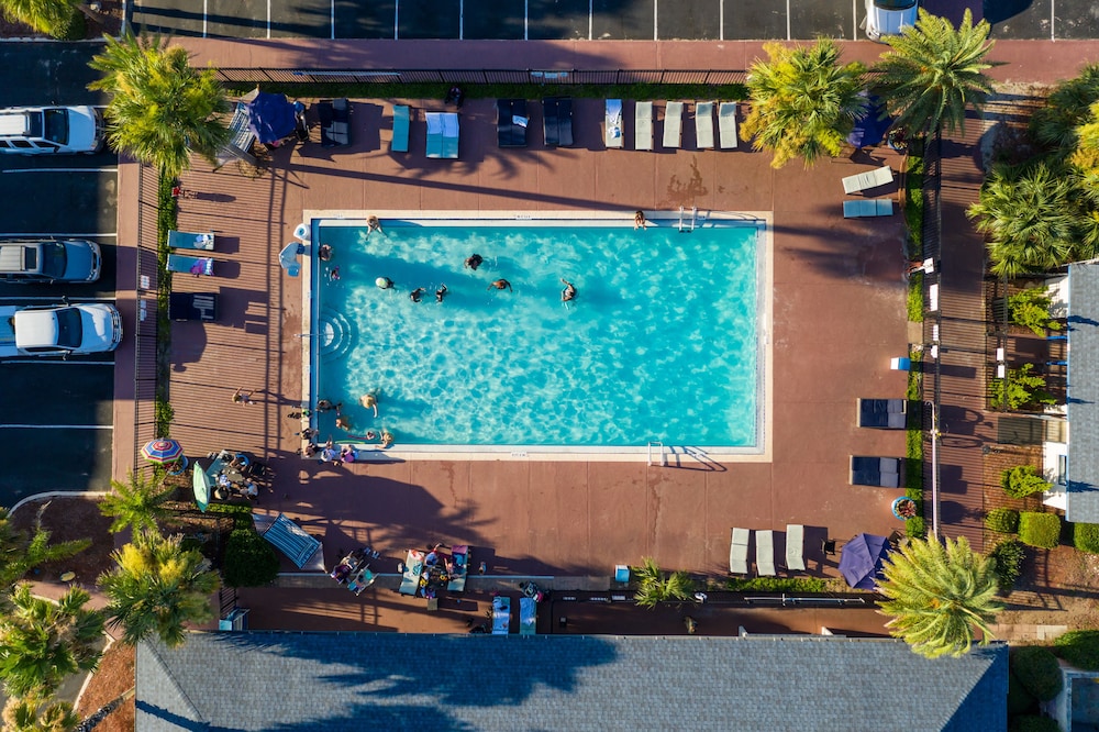 Ocean Coast Hotel At The Beach - photo 39