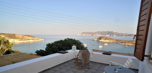 White Sea Houses — Kimolos