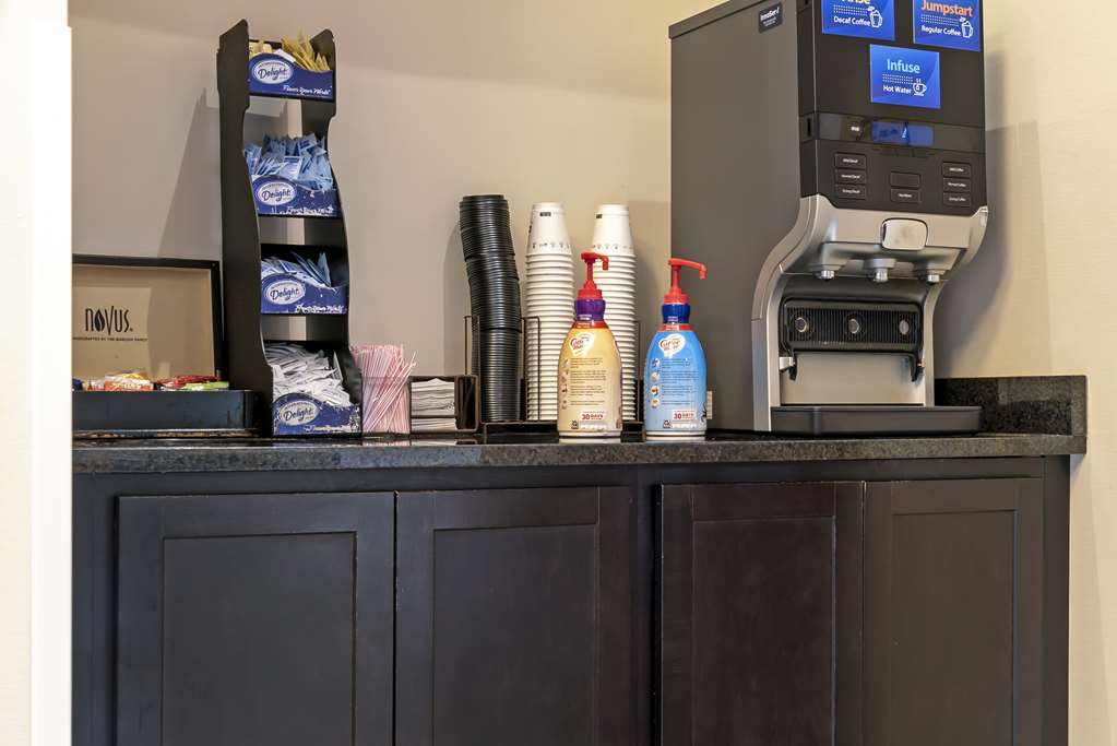 Best Western Executive Inn & Suites - photo 40