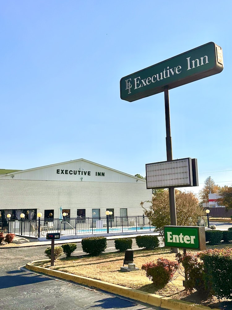 Executive Inn Chester - photo 24