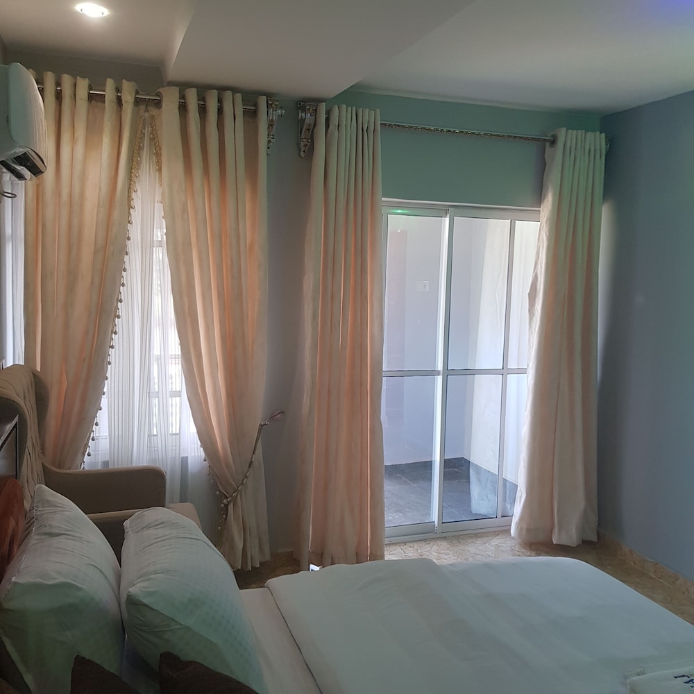 Prinaj Hotel & Resort — Ilesa — photo 3