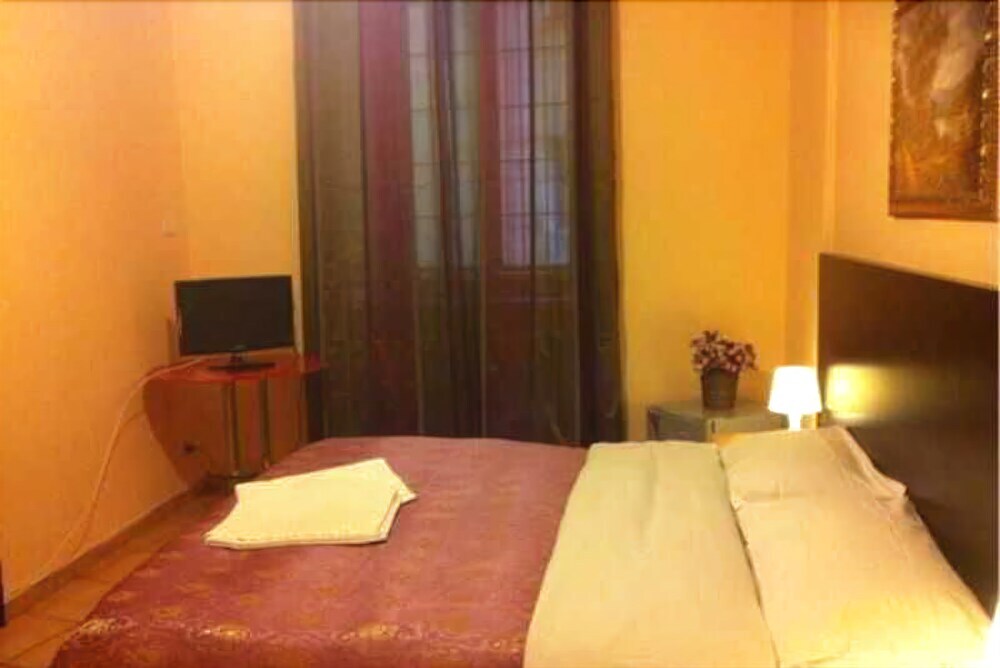 Icarus 1 - carbon neutral hotel in Rome