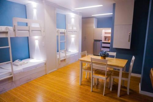 ALTEAN Apartments Lydia Room — 4-Star Luxury Hotel in Manila, Philippines