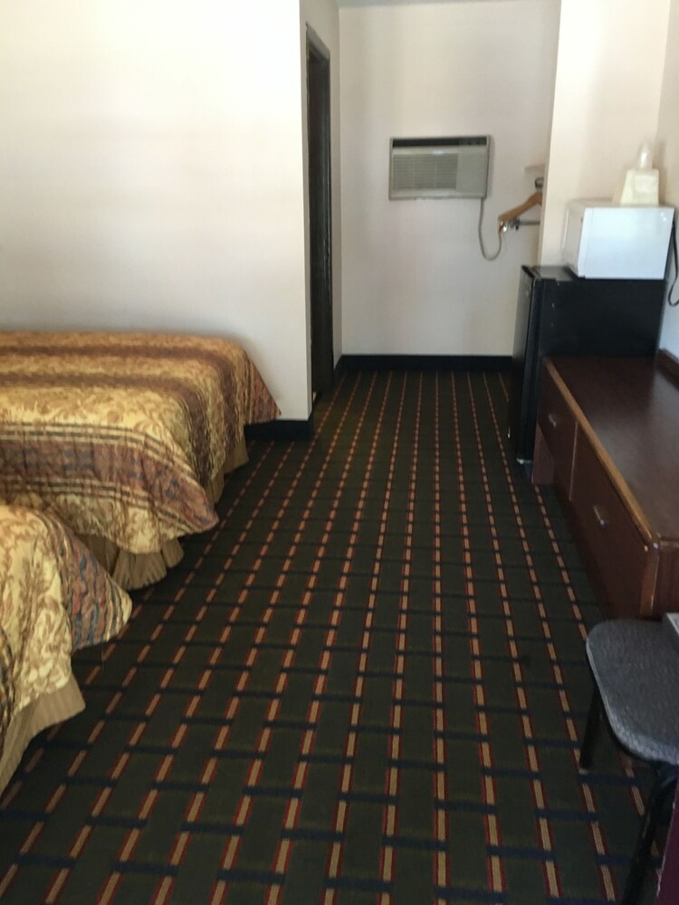 Best Value Inn Motel Sandusky - photo 9