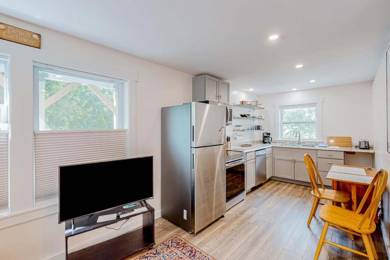 Shorebreeze Inn - photo 18