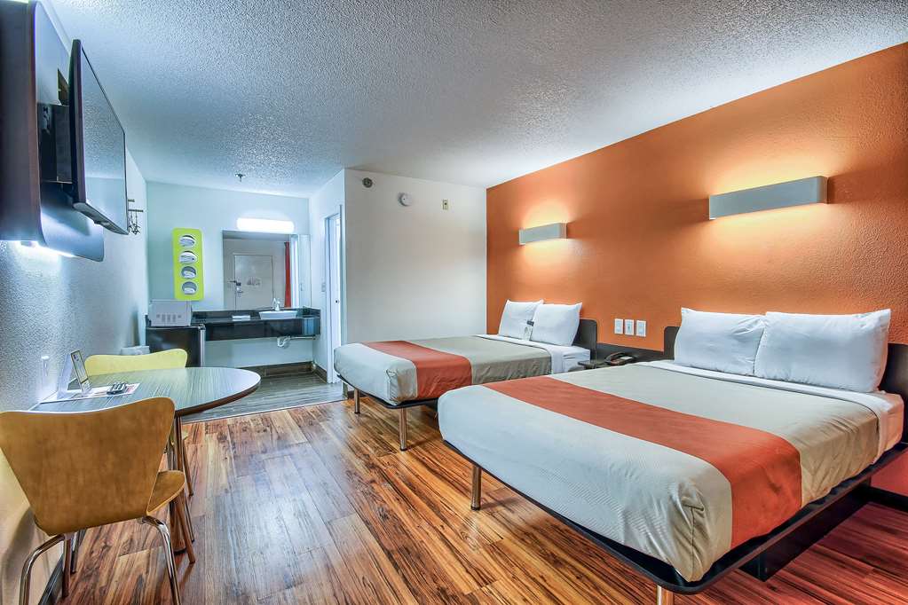 Motel 6 Columbus OH West - photo 11