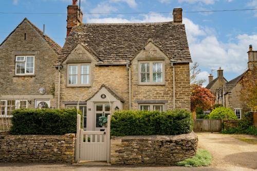 Gable Cottage — 4-Star Luxury Hotel in Stow On The Wold, United Kingdom