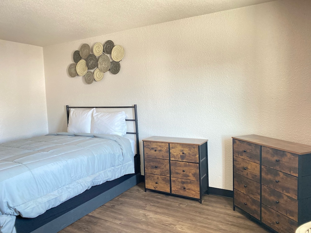 Baker City Motel & RV Park - photo 26