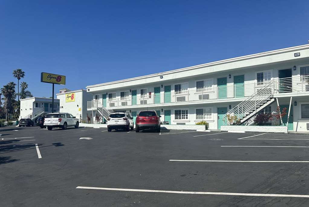 Motel 9 - photo 6