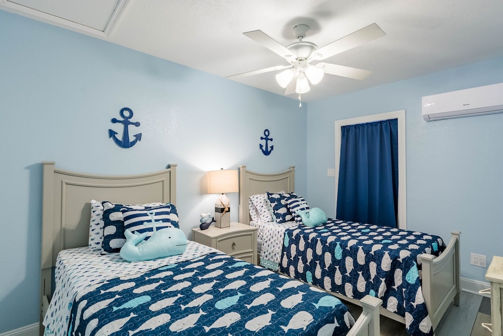 Upham Beach Inn - photo 6