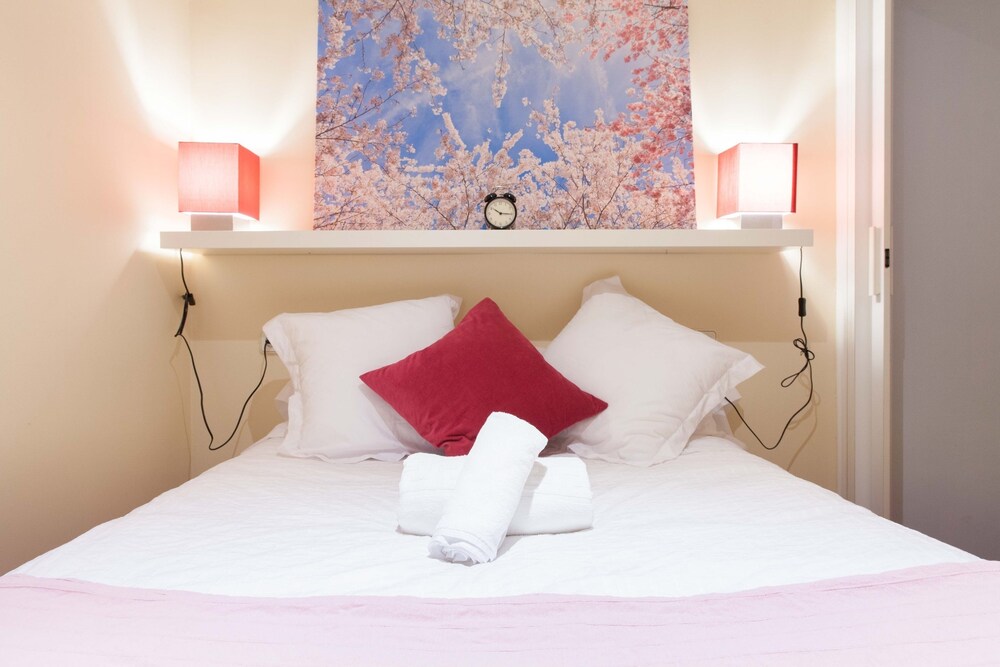 Oferta Ap Madrid Pza Olavide hotel Trafalgar Madrid