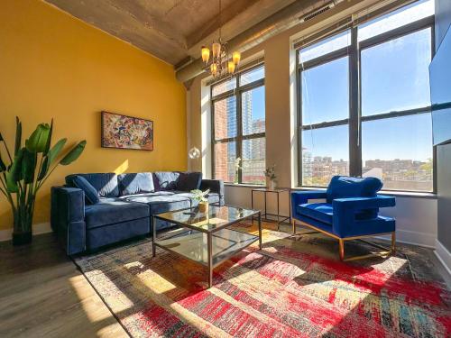 McCormick 2Br 2Ba for 8 guests with Optional Parking & Gym — 4-Star Luxury Hotel in Chicago, United States