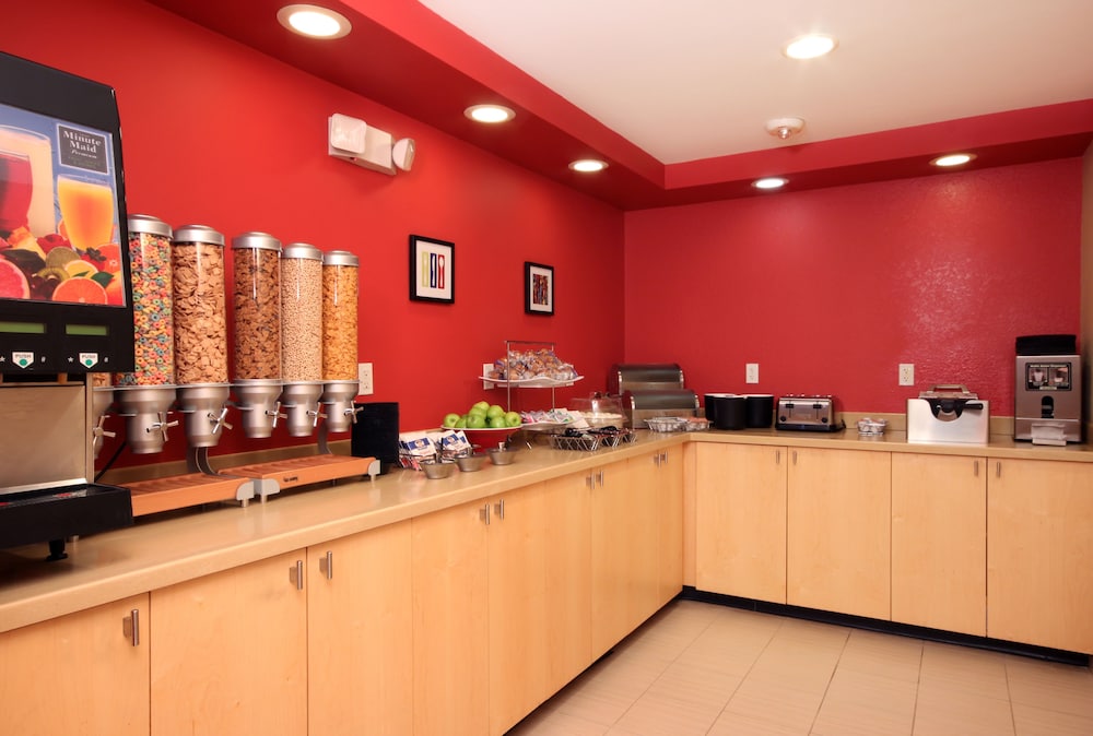 TownePlace Suites by Marriott Albany Downtown Medical Center - photo 34