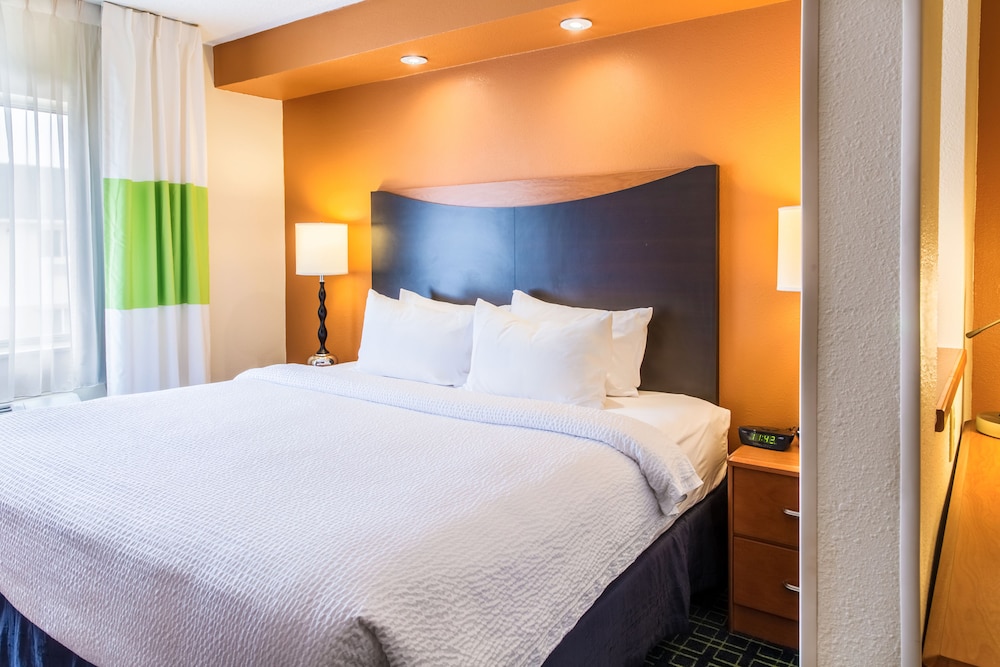 Fairfield Inn & Suites Fargo - photo 4