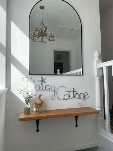 Daisy Cottagee — Alyth — photo 2