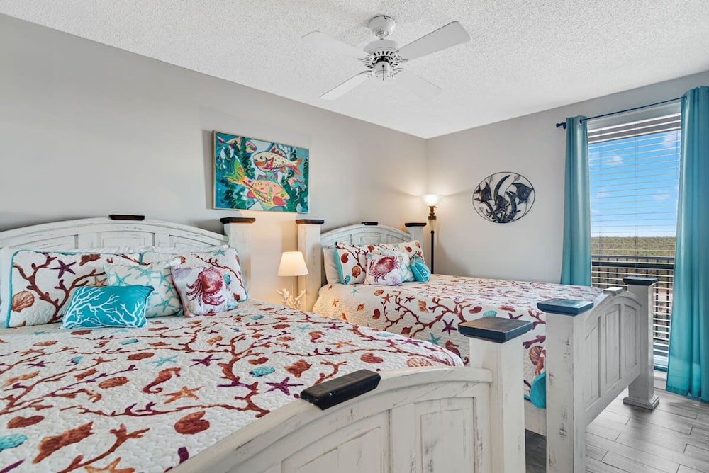 Windward Pointe 804 Sleeps 10 Beachfront Resort Amenities - photo 18