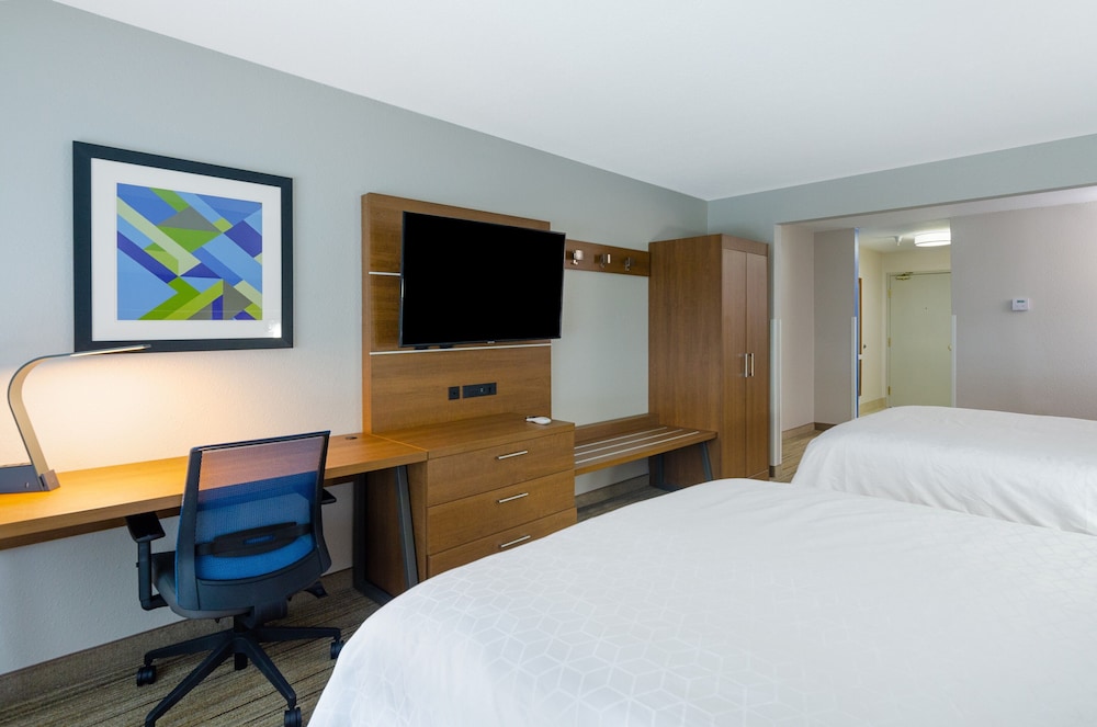 Holiday Inn Express Hotel & Suites Weston by IHG - photo 22