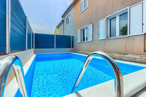 Osrodek Wypoczynkowy Barta Sauna Jacuzzi Bilard — Tylicz