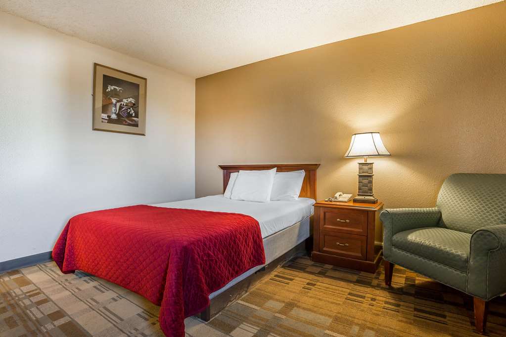 Rodeway Inn Cheyenne I 80 East - photo 23