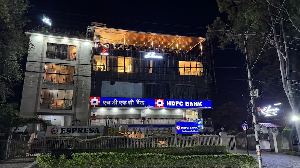 Elana Stays in Dehra Dun, India