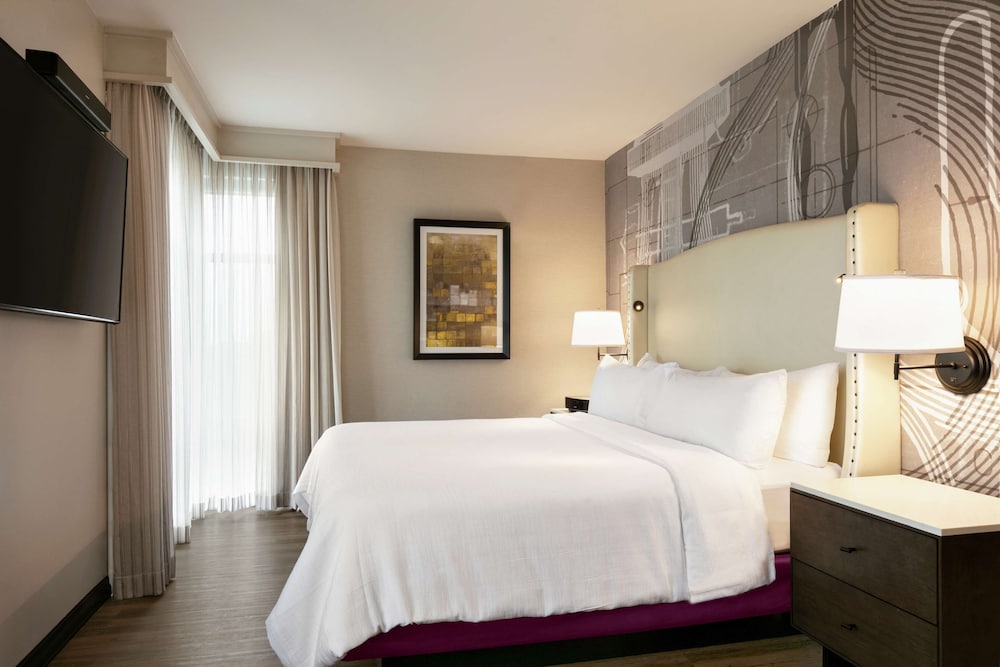 Embassy Suites by Hilton Berkeley Heights - photo 27