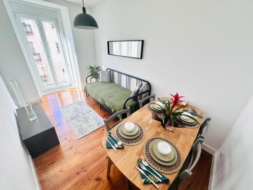 Bernardim NO 87 2B The Three Bedroom Escape