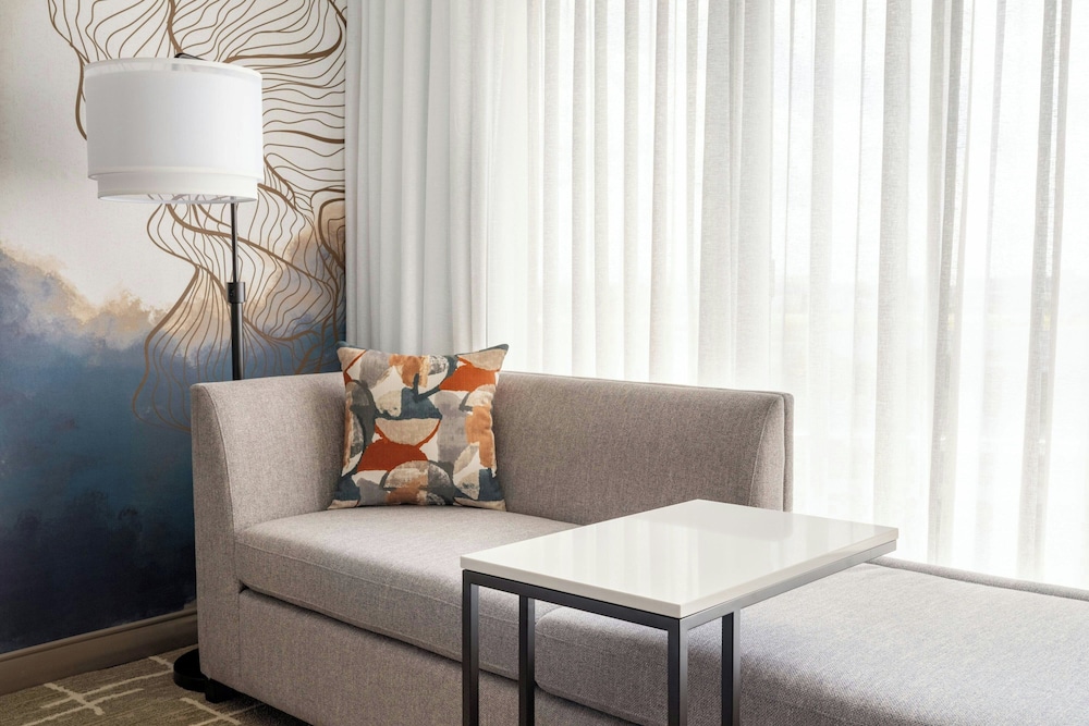 Tampa Airport Marriott - photo 11