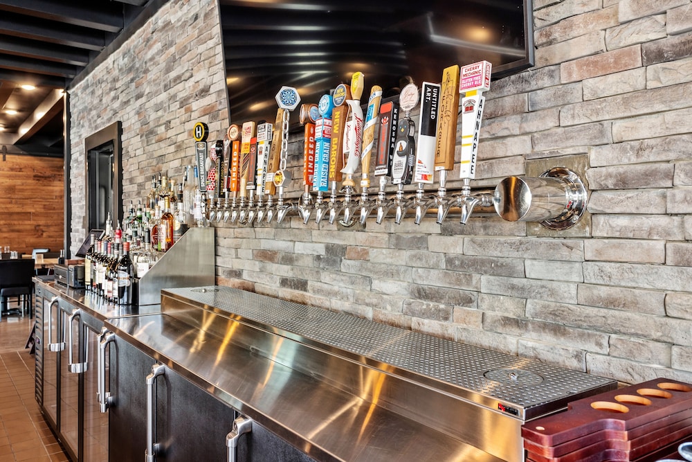 Cobblestone Hotel & Suites De Pere Green Bay - photo 61