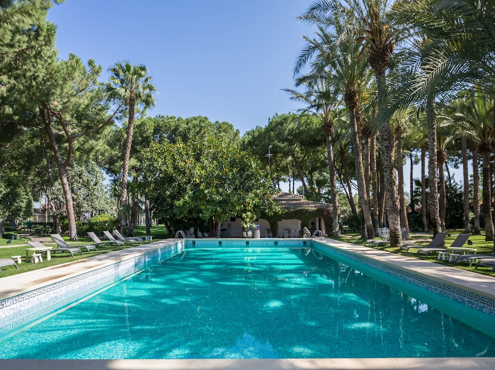 El Oasis — hotel in L'eliana