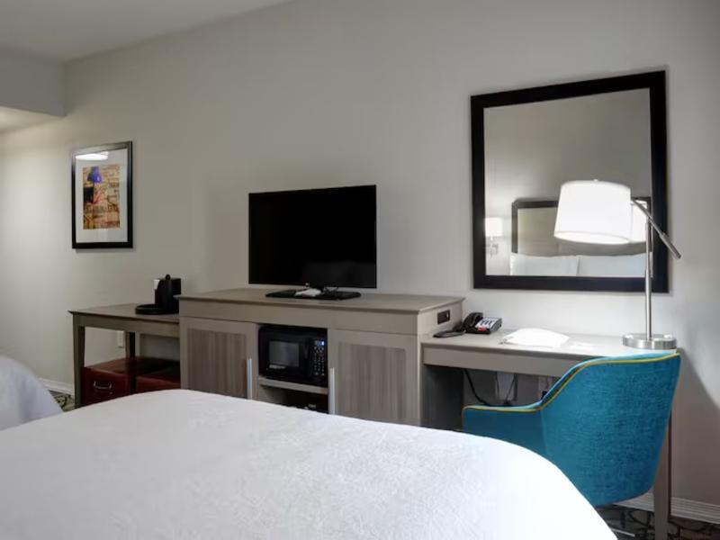 Hampton Inn & Suites Ardmore - photo 53