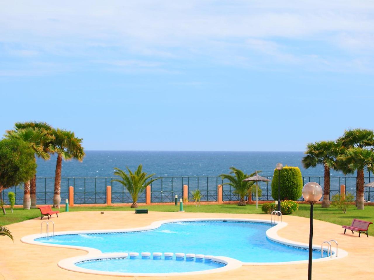 Las Calitas Bloque III — 4-Star Luxury Hotel in Orihuela, Spain