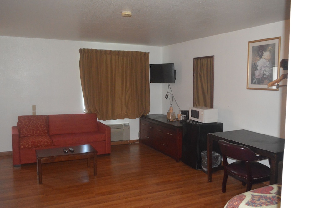American Elite Inn - photo 17