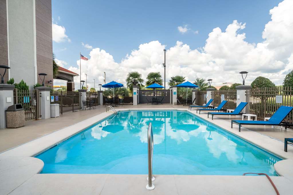 La Quinta Inn & Suites by Wyndham Prattville - photo 13