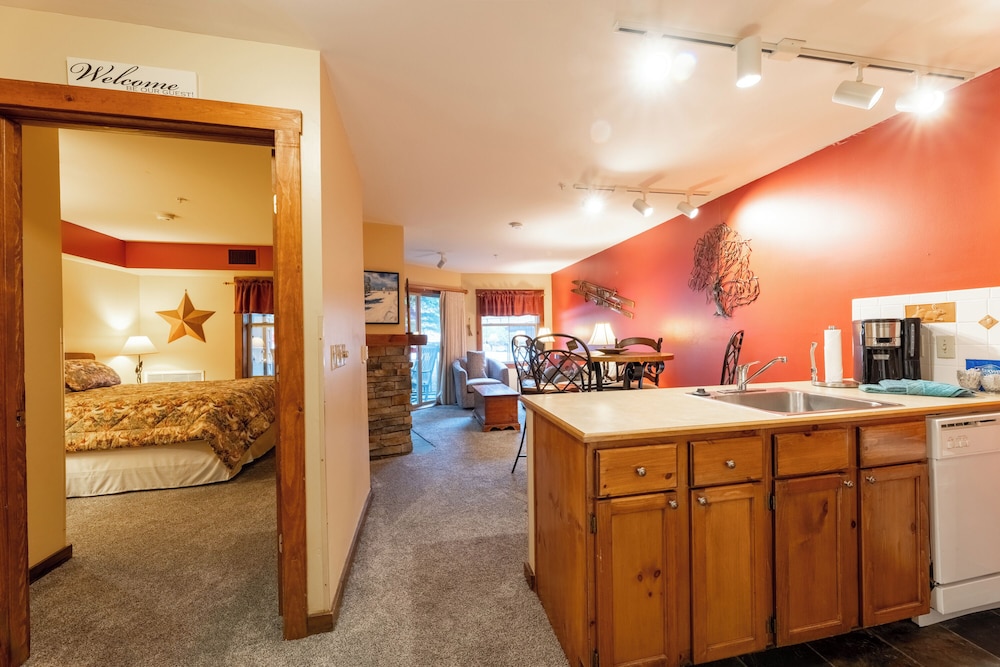 Rimfire Lodge - photo 9