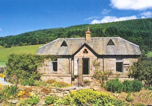 Castle Kennels — 4-Star Luxury Hotel in Aberfeldy, United Kingdom