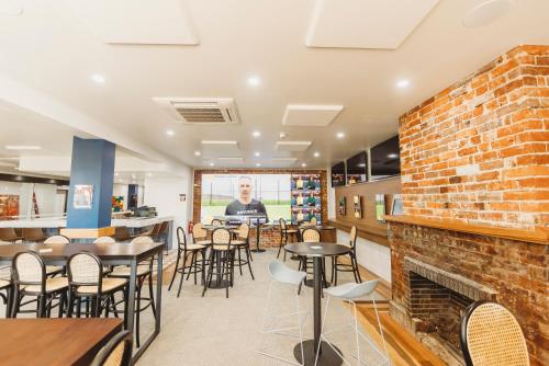 The Albion Hotel — Cootamundra — photo 3