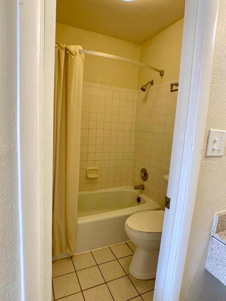 La Vista Inn - photo 25