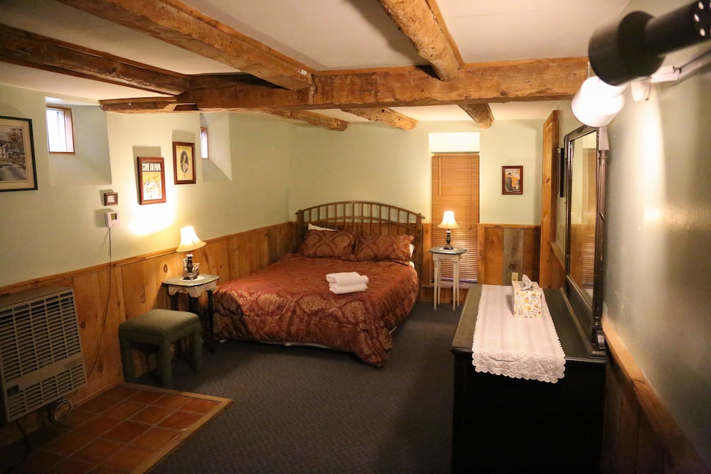 Salt Ash Inn - photo 24