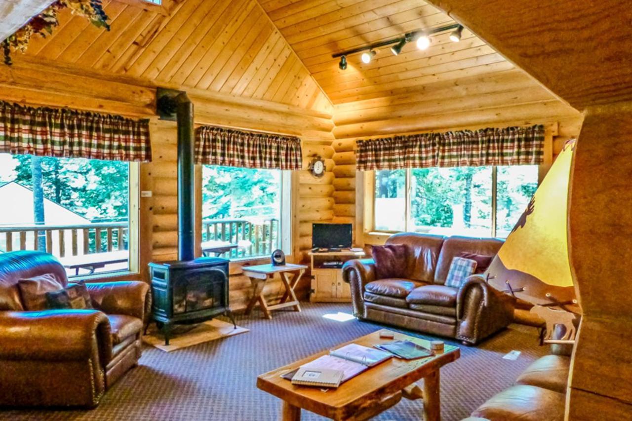 Ruby Peak Haven - carbon neutral hotel in Joseph