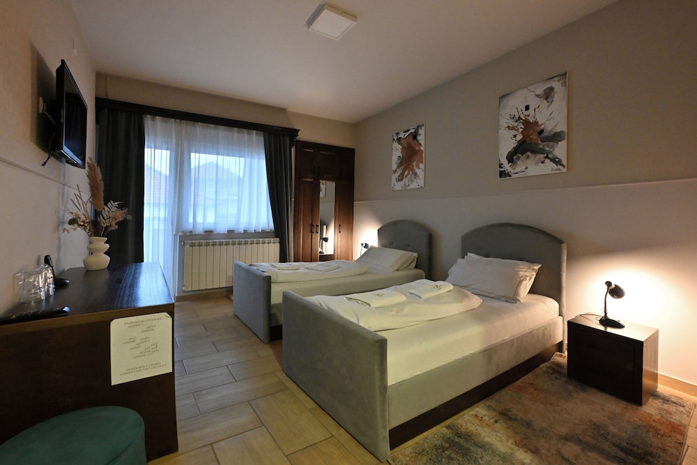 Hotel Lane — hotel in Sjenica