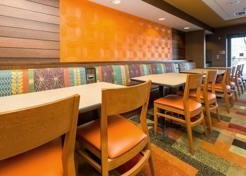 Fairfield Inn and Suites by Marriott Des Moines West - photo 21