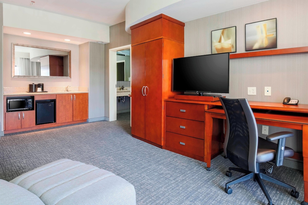 Courtyard by Marriott Dallas Arlington South - photo 16