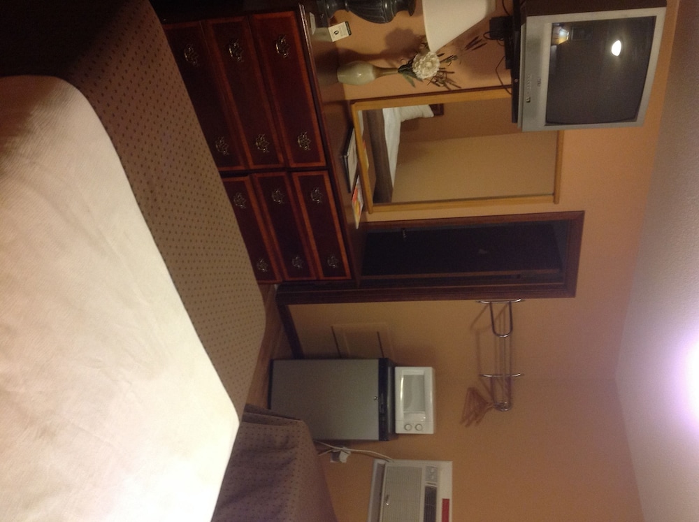 L'acadie Inn & Rv Park - photo 3