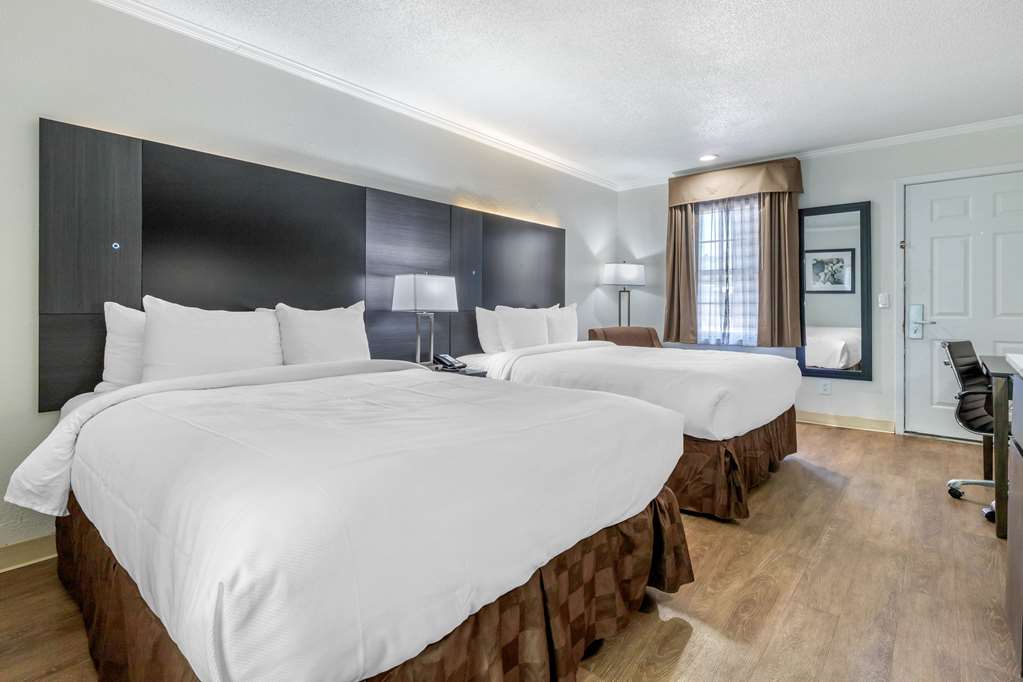 Suburban Extended Stay Hotel At The University - photo 18